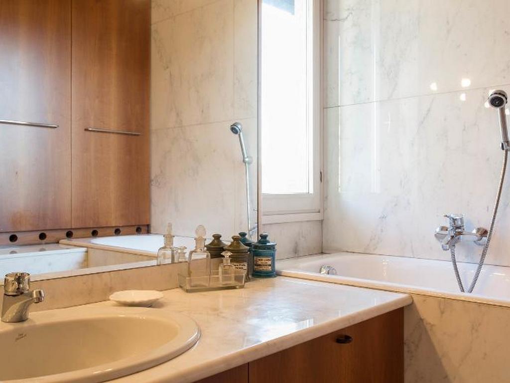 Roomy Apartment Duomo & San Babila Milán Exteriér fotografie