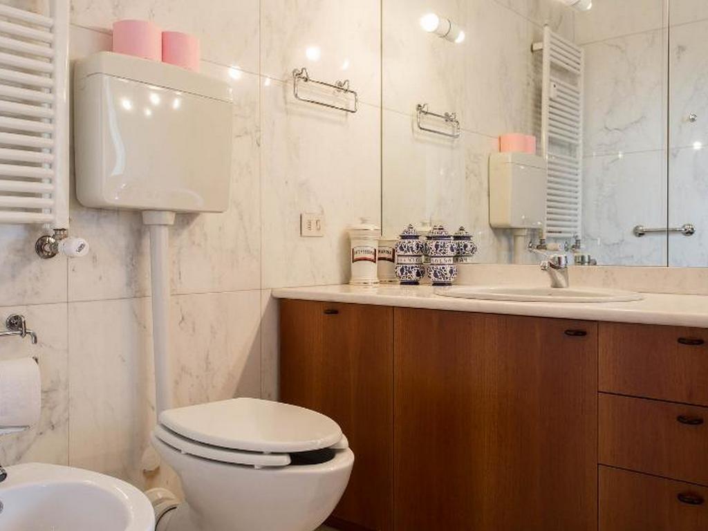 Roomy Apartment Duomo & San Babila Milán Exteriér fotografie