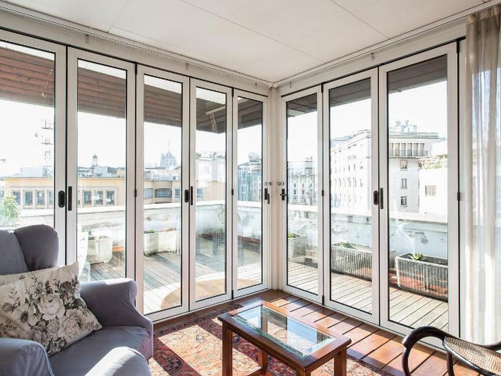 Roomy Apartment Duomo & San Babila Milán Exteriér fotografie