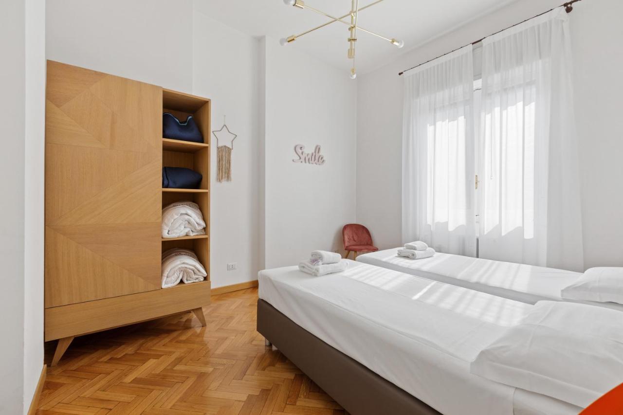 Roomy Apartment Duomo & San Babila Milán Exteriér fotografie